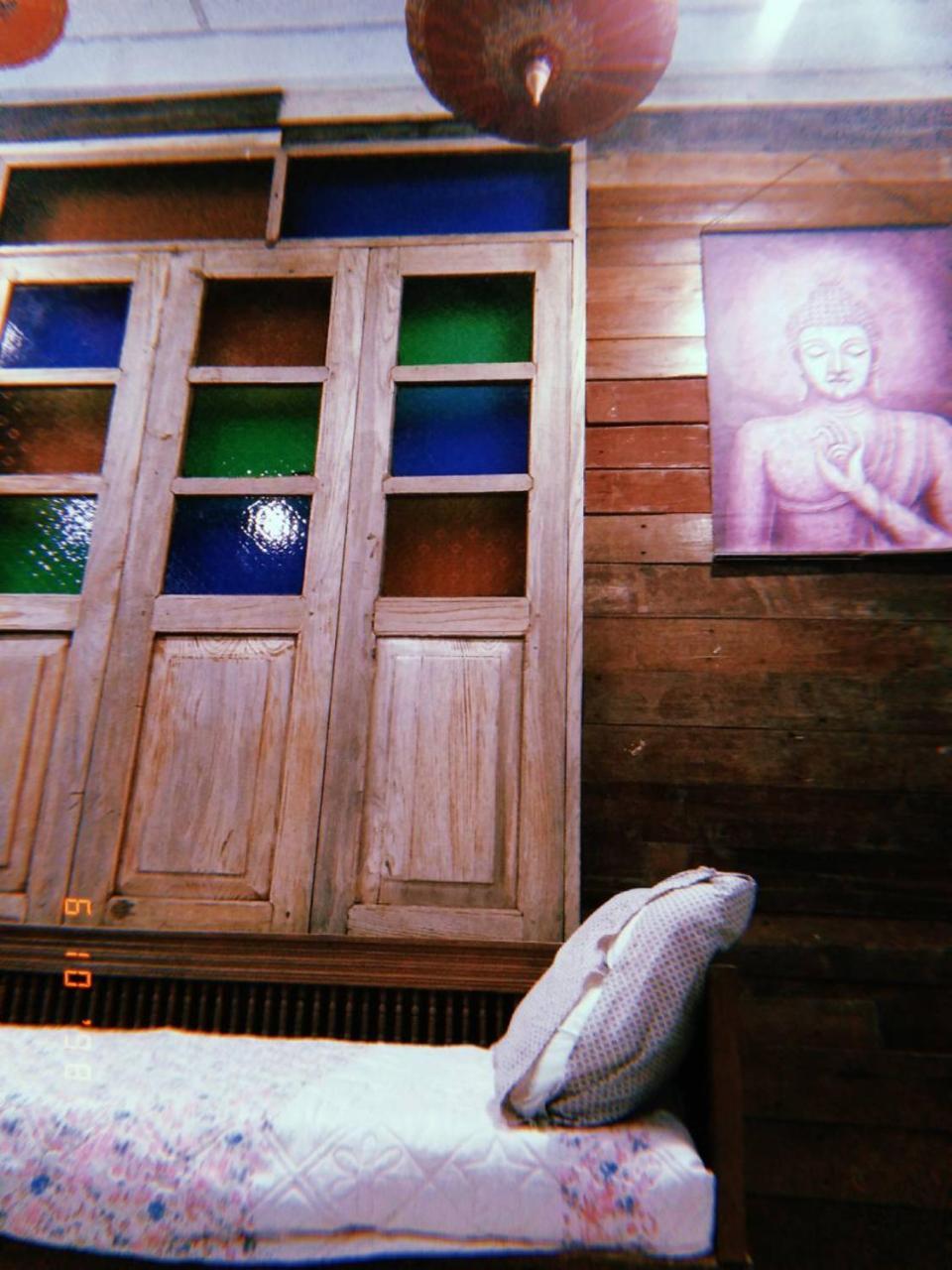 @Lanna House (Adults Only) Vandrarhem Chiang Mai Exteriör bild