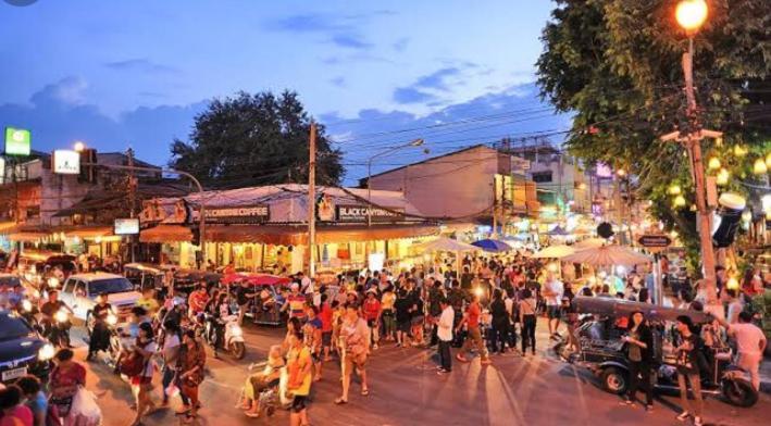 @Lanna House (Adults Only) Vandrarhem Chiang Mai Exteriör bild